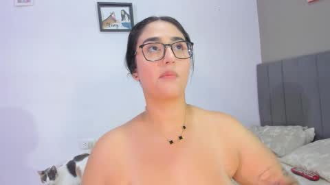 Snapshot of jhacky_sweet chatting on September 30, 3:12 am jhackelin  My independent account online show from September 30, 3:12 am