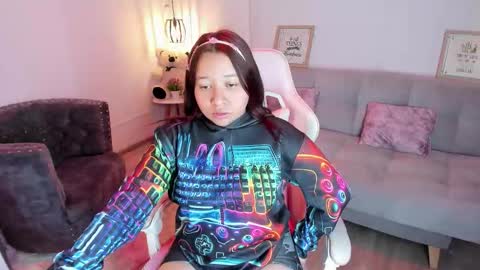 Snapshot of jhiinny_brownn chatting on October 24, 3:46 am Jhiinny online show from October 24, 3:46 am
