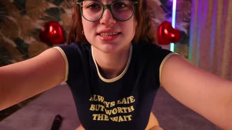 jinxy_wood online show from April 11, 6:22 pm