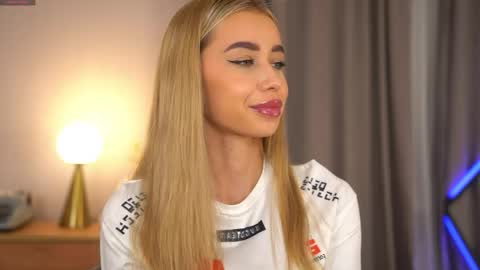 Jenny online show from March 27, 8:16 am