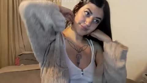 luuuuuuuuuu online show from December 18, 5:01 am