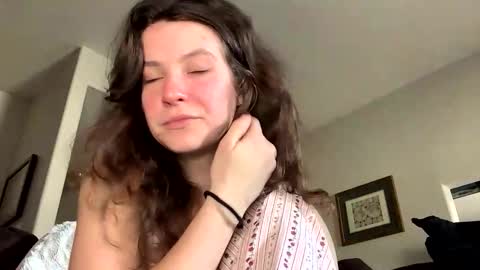 jlynn1997 online show from January 12, 6:02 pm