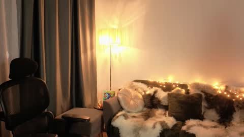 Joanne online show from December 2, 5:09 am