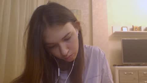 Jennifer online show from September 16, 8:17 pm