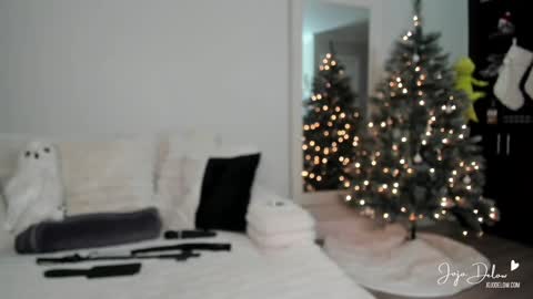Snapshot of jojodelow chatting on December 28, 4:51 am    online show from December 28, 4:51 am