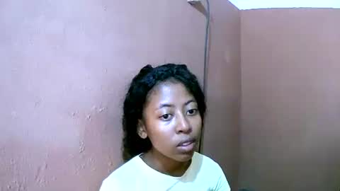 Snapshot of joliekah27 chatting on February 25, 11:10 am joliekah27 online show from February 25, 11:10 am