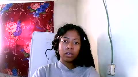 Snapshot of joliekah27 chatting on January 27, 4:09 am joliekah27 online show from January 27, 4:09 am