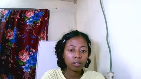 Snapshot of joliekah27 chatting on January 26, 5:13 pm joliekah27 online show from January 26, 5:13 pm