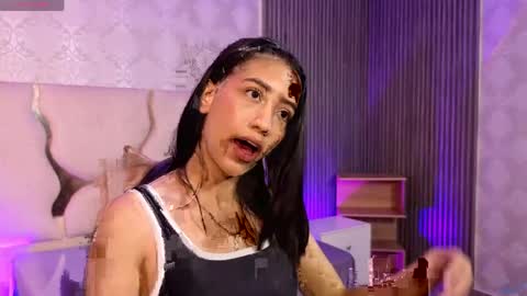 Joselyn  online show from April 8, 12:18 pm