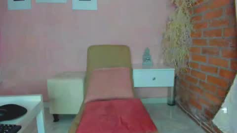 josephinesmiths online show from February 8, 8:32 pm