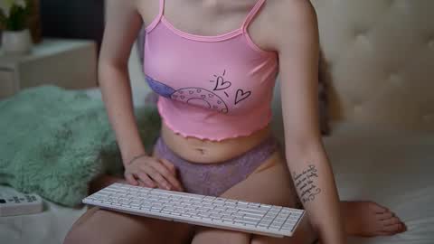  Josie  online show from January 7, 6:44 pm