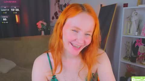 joyce_jones online show from November 30, 9:19 pm