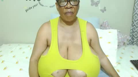 Snapshot of joycemando chatting on September 24, 3:55 pm DairyQueen online show from September 24, 3:55 pm
