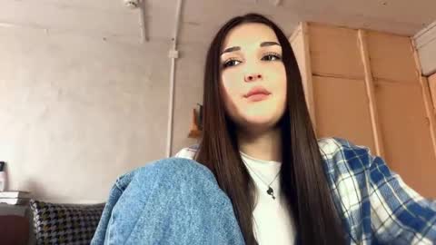 Emily online show from April 27, 10:12 am