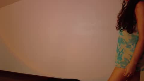 J U A N A  online show from November 24, 3:30 am