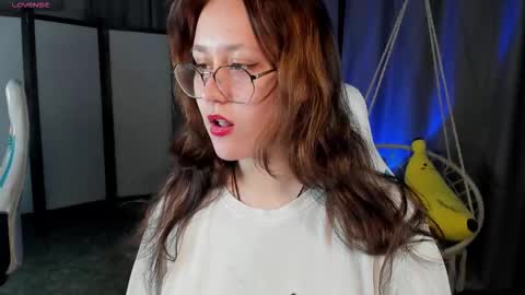 JudithSilvia online show from December 2, 9:55 am