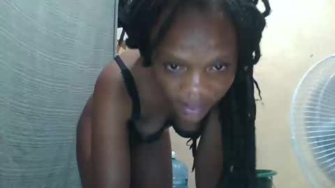 juice_petite3 online show from January 31, 12:28 am