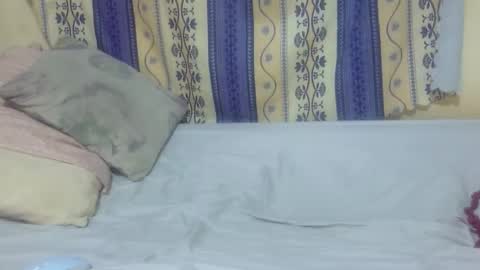 juicy_ass10 online show from April 23, 6:32 pm