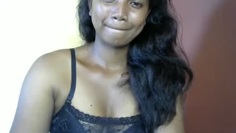 stellah online show from March 4, 7:41 am