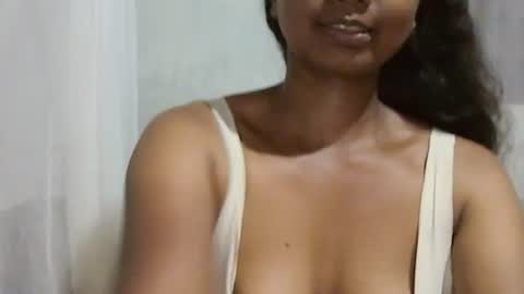 stellah online show from December 14, 6:09 pm