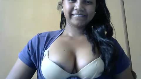 stellah online show from September 18, 8:13 am