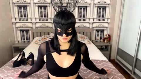 Lizzy online show from January 19, 12:01 pm