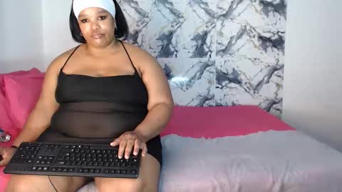 juicyjasminx online show from April 16, 7:46 pm