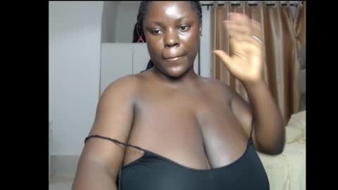 juicyxxxboobs online show from September 14, 9:23 pm