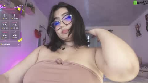 Juliana online show from November 7, 9:42 pm