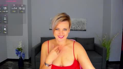 Snapshot of julia_wilsons chatting on October 24, 1:07 pm Julia online show from October 24, 1:07 pm