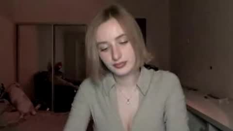 Kate online show from February 25, 5:44 pm