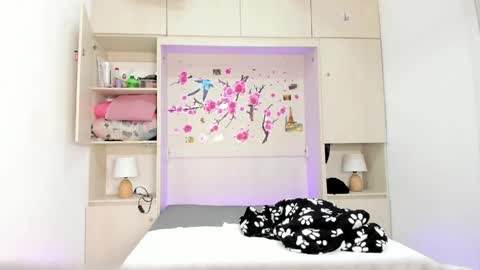 julianablaze online show from April 2, 4:10 am