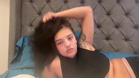 julianah5234 online show from April 26, 8:45 am