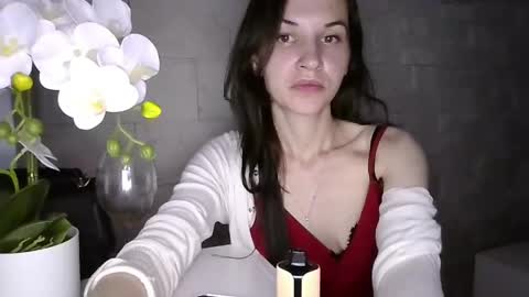 Julia online show from May 6, 6:23 pm