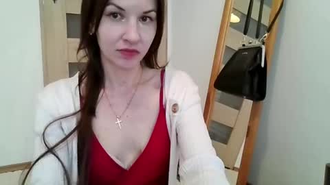 Julia online show from May 31, 4:24 pm
