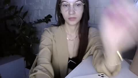 Julia online show from February 14, 4:53 pm