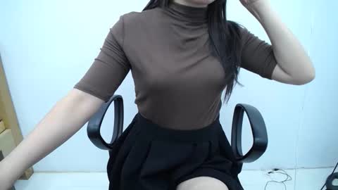 julie9x online show from September 25, 12:32 am