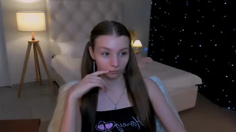 juliedaniel online show from February 18, 8:46 am