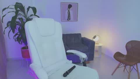 Julieta92  online show from April 17, 10:01 pm