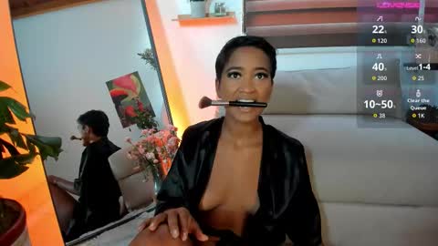 Snapshot of julieta__cooper chatting on October 23, 3:07 pm Juli online show from October 23, 3:07 pm