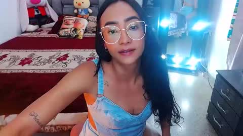 julieta art1 online show from March 9, 2:07 am