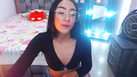 julieta art1 online show from February 13, 10:33 pm