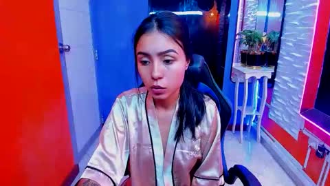 julieta_fn online show from October 4, 2:00 pm