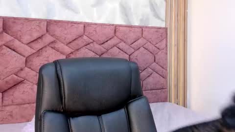 Julieta  online show from February 3, 12:32 pm