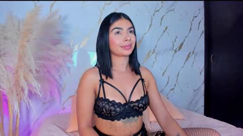 Julieth Gomez online show from March 28, 2:22 am