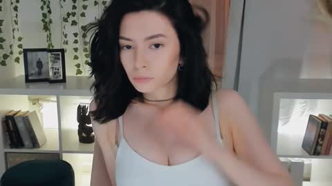 Julieta or Jully online show from November 20, 8:21 pm