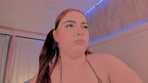 Julieta Vargas online show from April 5, 4:50 pm