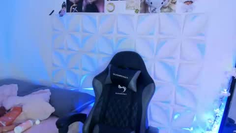 Julieth online show from November 24, 10:56 pm