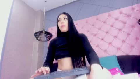 juliett online show from October 6, 1:17 pm