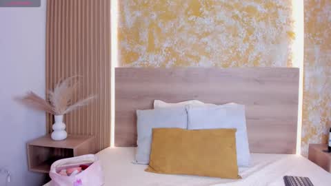 Julieta online show from February 19, 11:43 am